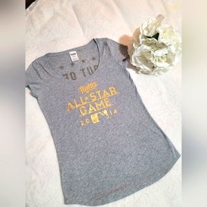 Victoria's scope neck 2014 Twins T-Shirt Small